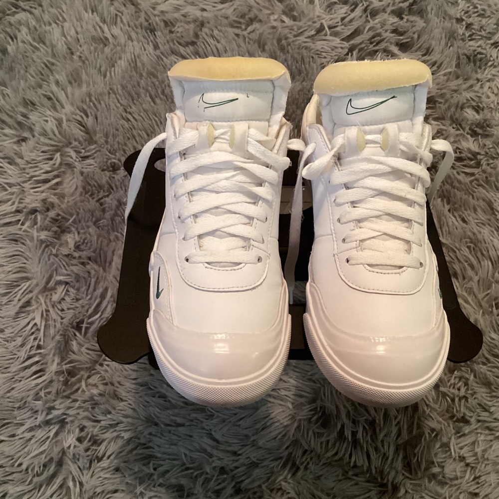 Nike Drop Type Premium GS White Evergreen Aura Shoes Size 7Y-Kids Size 8.5-Women